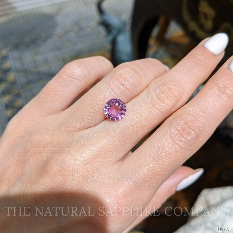 2.68 Ct. Pink Sapphire from Ceylon (Sri Lanka)