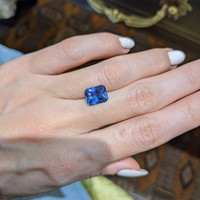 3.26 Ct. Blue Sapphire from Ceylon (Sri Lanka) Life Style