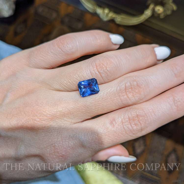 3.26 Ct. Blue Sapphire from Ceylon (Sri Lanka)