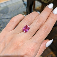 3.18 Ct. Sapphire from Madagascar Life Style