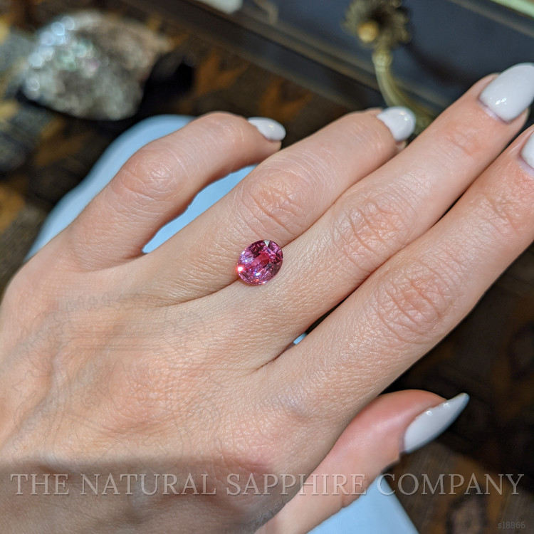 2.48 Ct. Pink Sapphire from Ceylon (Sri Lanka)