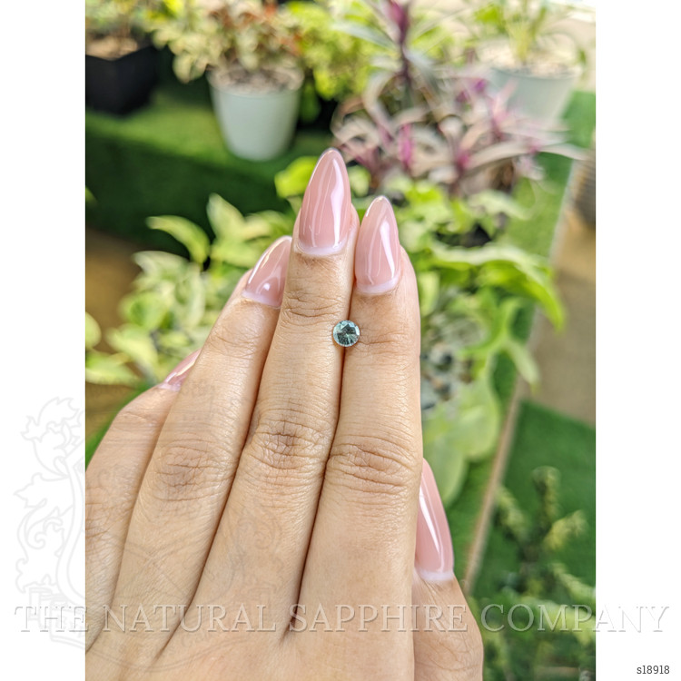 0.49 Ct. Green Sapphire from Ceylon (Sri Lanka)