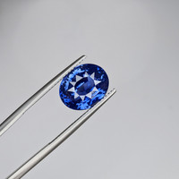 8.24 Ct. Blue Sapphire from Madagascar Life Style