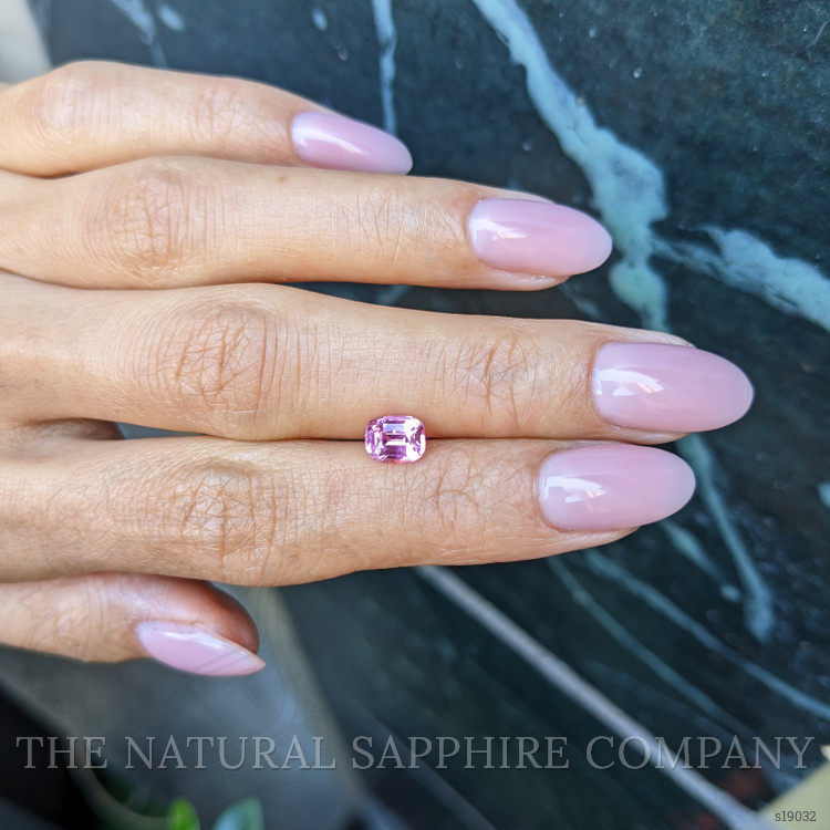 1.25 Ct. Pink Sapphire from Ceylon (Sri Lanka)