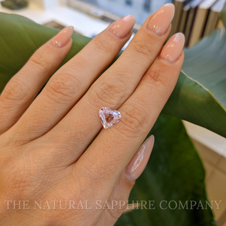 1.96 Ct. Pink Sapphire from Ceylon (Sri Lanka)