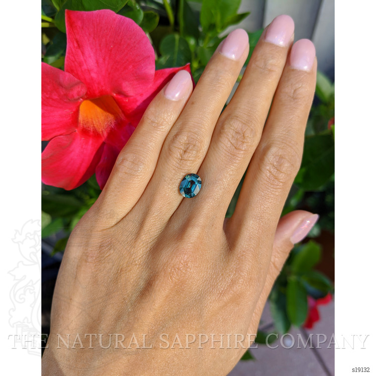 2.52 Ct. Green Sapphire from Ceylon (Sri Lanka)