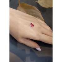 2.01 Ct. Padparadscha Sapphire from Madagascar Life Style