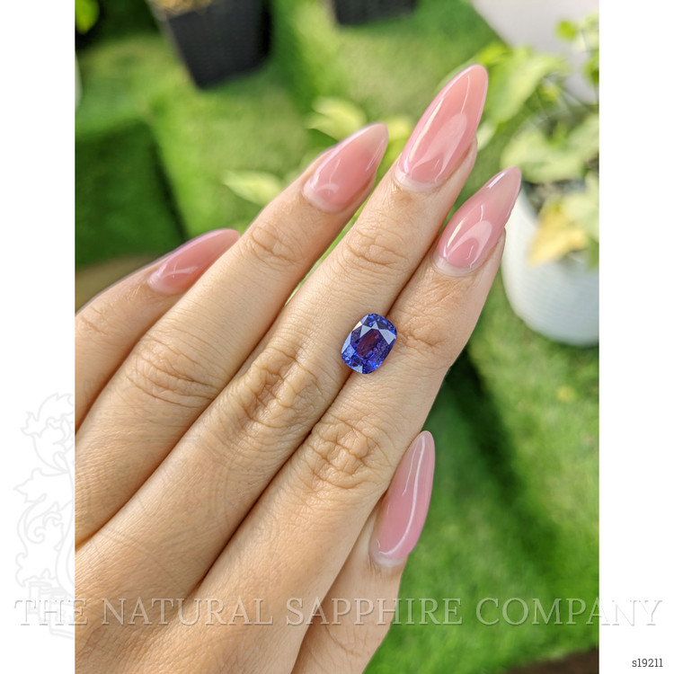 2.86 Ct. Violet Sapphire from Ceylon (Sri Lanka)