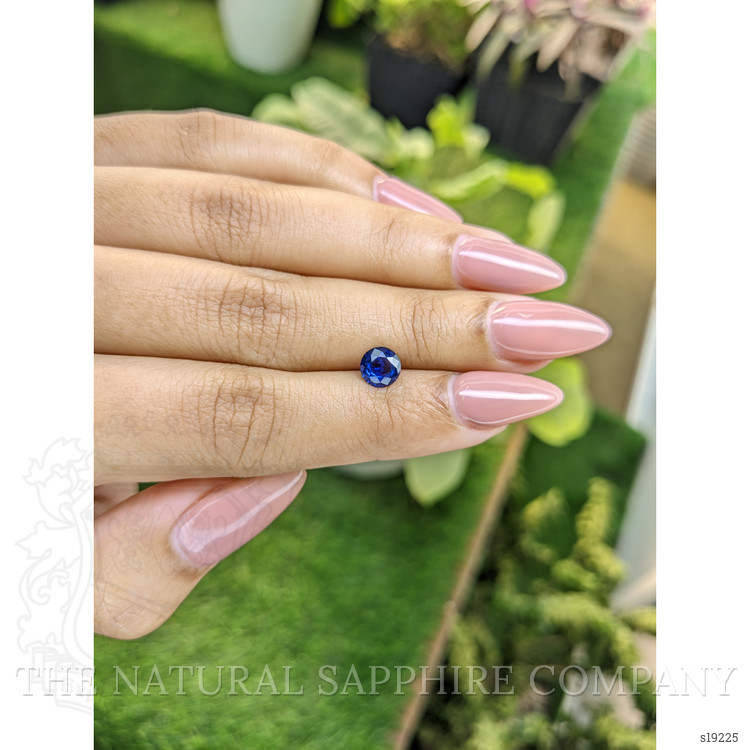 1.01 Ct. Blue Sapphire from Ceylon (Sri Lanka)