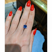 2.47 Ct. Blue Sapphire from Ceylon (Sri Lanka) Life Style