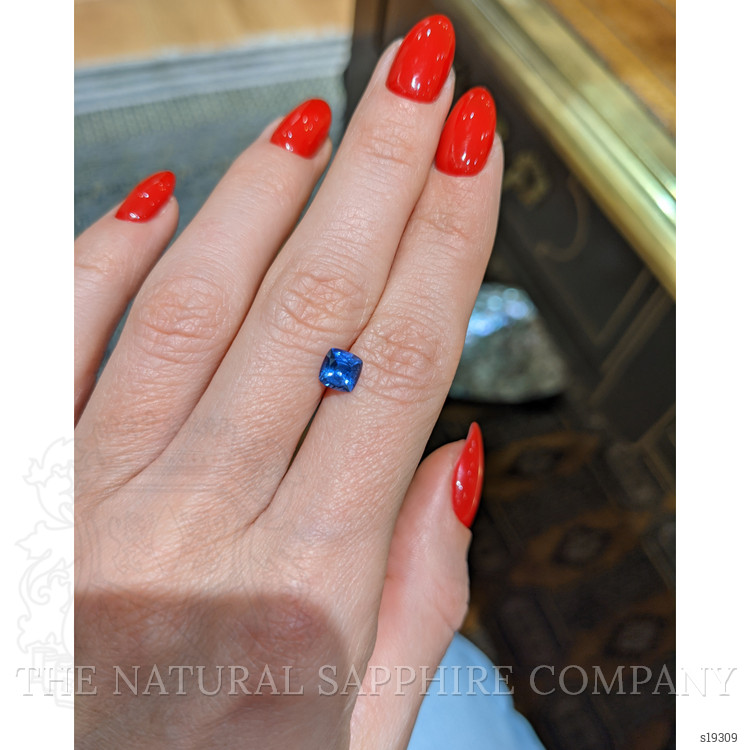1.00 Ct. Blue Sapphire from Ceylon (Sri Lanka)