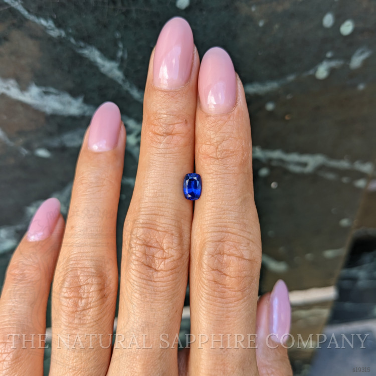 0.95 Ct. Blue Sapphire from Ceylon (Sri Lanka)