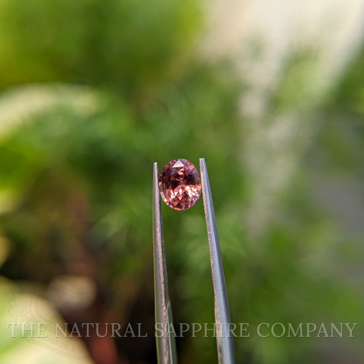 1.02 Ct. Padparadscha Sapphire from Ceylon (Sri Lanka)