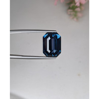 15.09 Ct. Blue Sapphire from Ceylon (Sri Lanka) Life Style