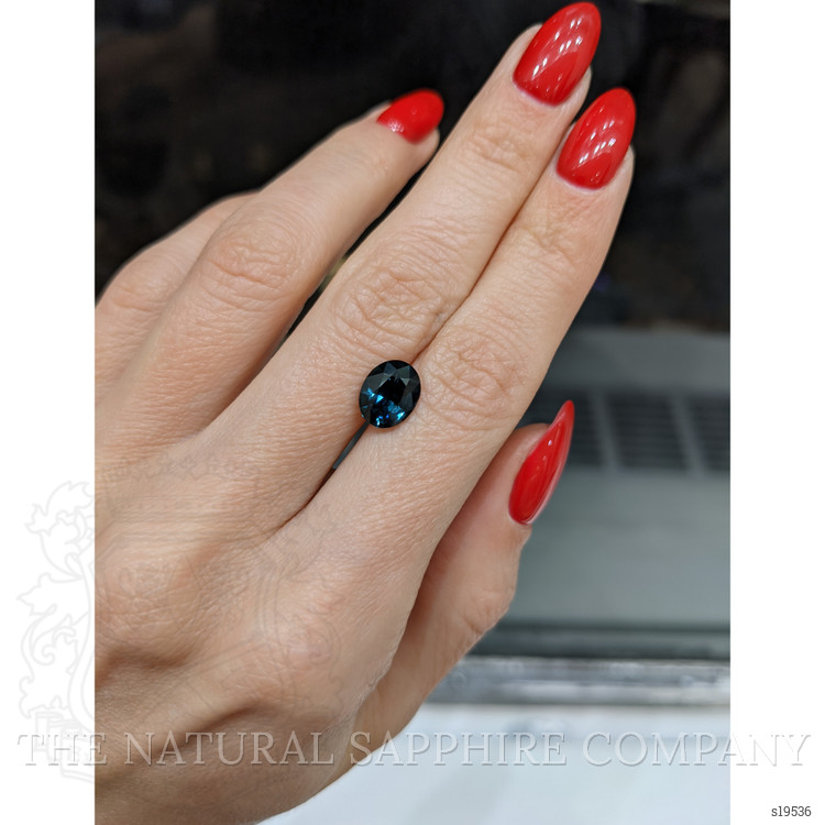 2.56 Ct. Bluish Green Sapphire from Ceylon (Sri Lanka)