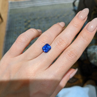 3.53 Ct. Blue Sapphire from Ceylon (Sri Lanka) Life Style