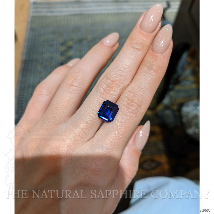 5.01 Ct. Blue Sapphire from Ceylon (Sri Lanka)