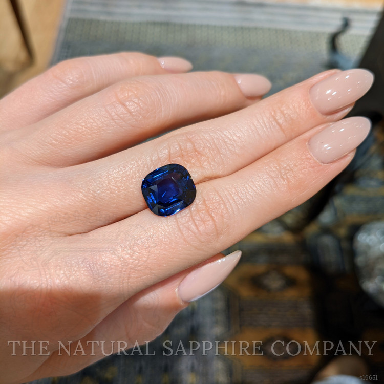 7.51 Ct. Blue Sapphire from Ceylon (Sri Lanka)