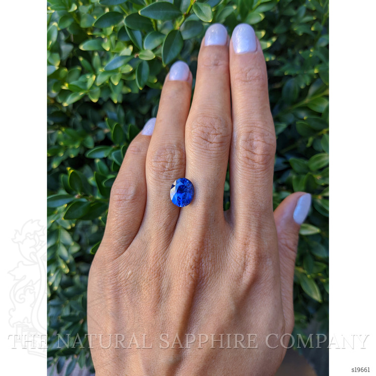 4.61 Ct. Blue Sapphire from Ceylon (Sri Lanka)