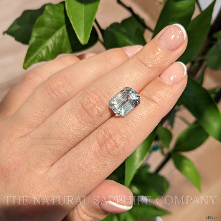 10.05 Ct. White Sapphire from Ceylon (Sri Lanka)