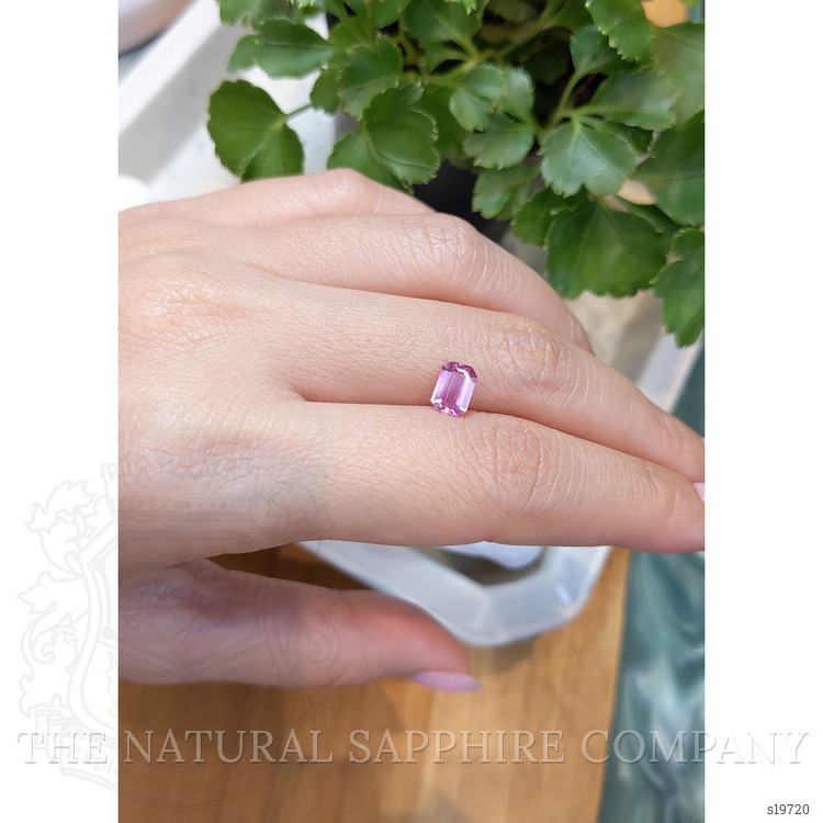 1.07 Ct. Pinkish Purple Sapphire from Ceylon (Sri Lanka)