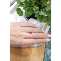 1.34 Ct. Reddish Pink Sapphire from Ceylon (Sri Lanka) Life Style