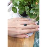 4.04 Ct. Color Change Sapphire from Ceylon (Sri Lanka) Life Style