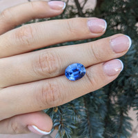 7.52 Ct. Blue Sapphire from Ceylon (Sri Lanka) Life Style