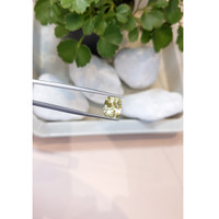 5.11 Ct. Yellow Sapphire from Ceylon (Sri Lanka) Life Style