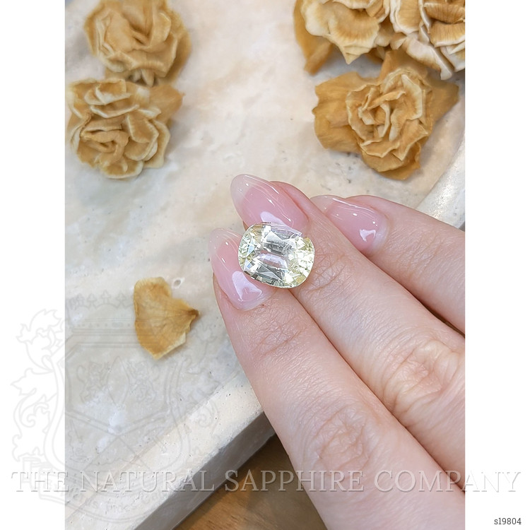 10.35 Ct. Yellow Sapphire from Ceylon (Sri Lanka)