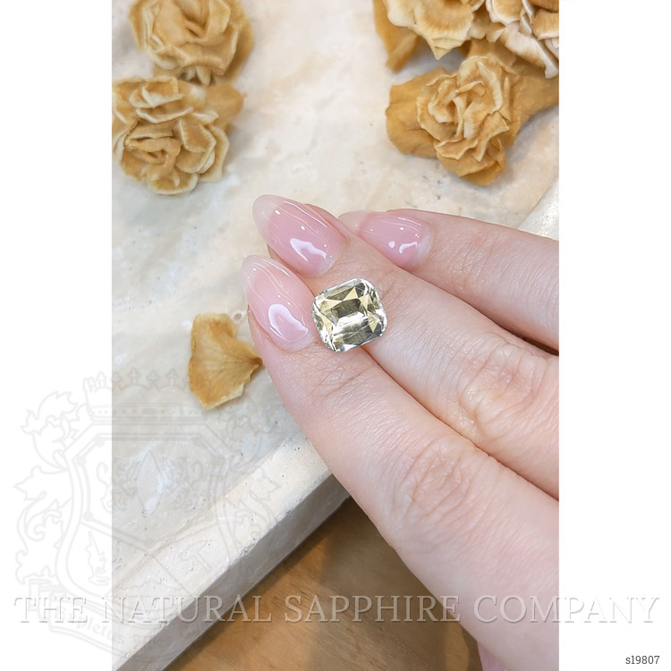 6.39 Ct. Yellow Sapphire from Ceylon (Sri Lanka)