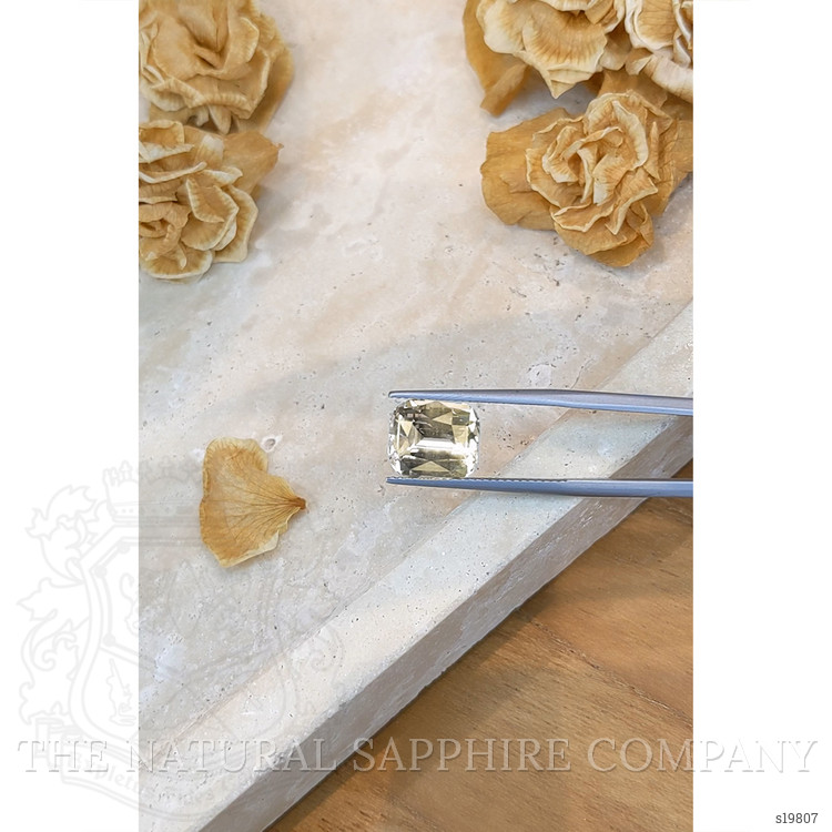 6.39 Ct. Yellow Sapphire from Ceylon (Sri Lanka)