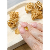 1.40 Ct. Yellowish Orange Sapphire from Ceylon (Sri Lanka) Life Style