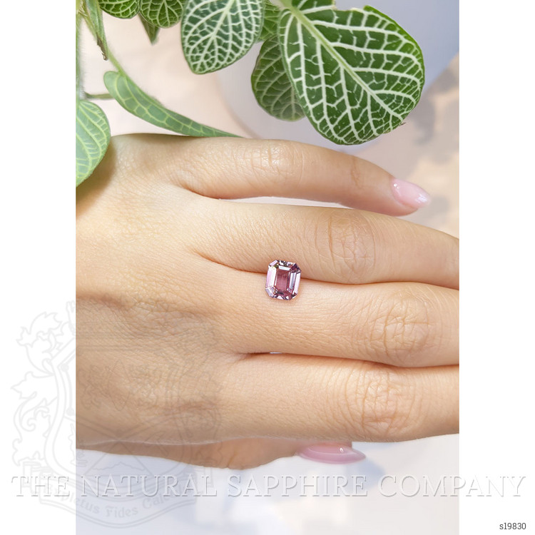 1.64 Ct. Pink Sapphire from Ceylon (Sri Lanka)