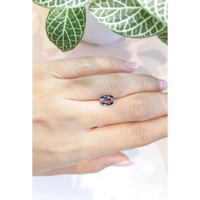 2.22 Ct. Bi Color Sapphire from Ceylon (Sri Lanka) Life Style