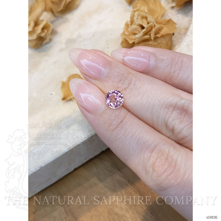 1.71 Ct. Pink Sapphire from Ceylon (Sri Lanka)
