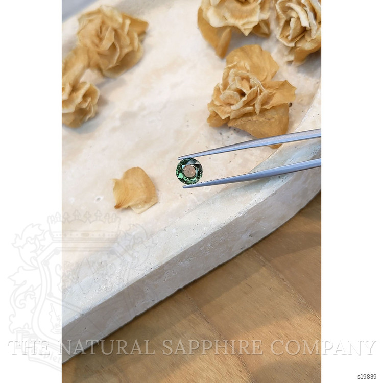 1.88 Ct. Green Sapphire from Ceylon (Sri Lanka)