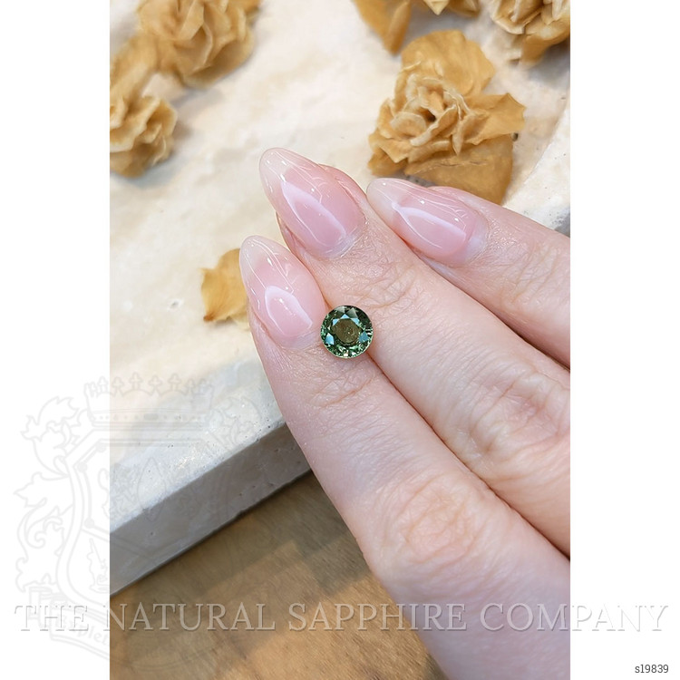1.88 Ct. Green Sapphire from Ceylon (Sri Lanka)