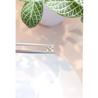 1.02 Ct. Yellow Sapphire from Ceylon (Sri Lanka) Life Style