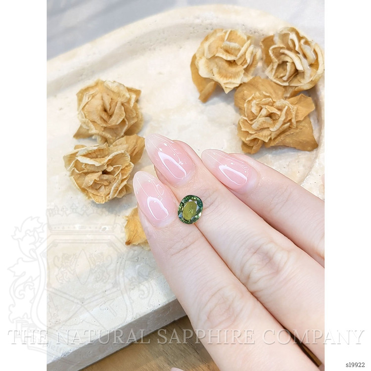 1.95 Ct. Green Sapphire from Ceylon (Sri Lanka)