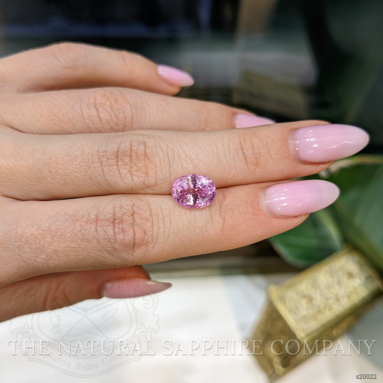4.25 Ct. Pink Sapphire from Ceylon (Sri Lanka)