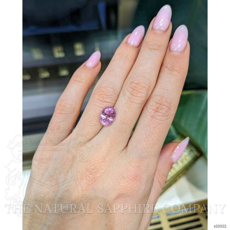 4.25 Ct. Pink Sapphire from Ceylon (Sri Lanka)