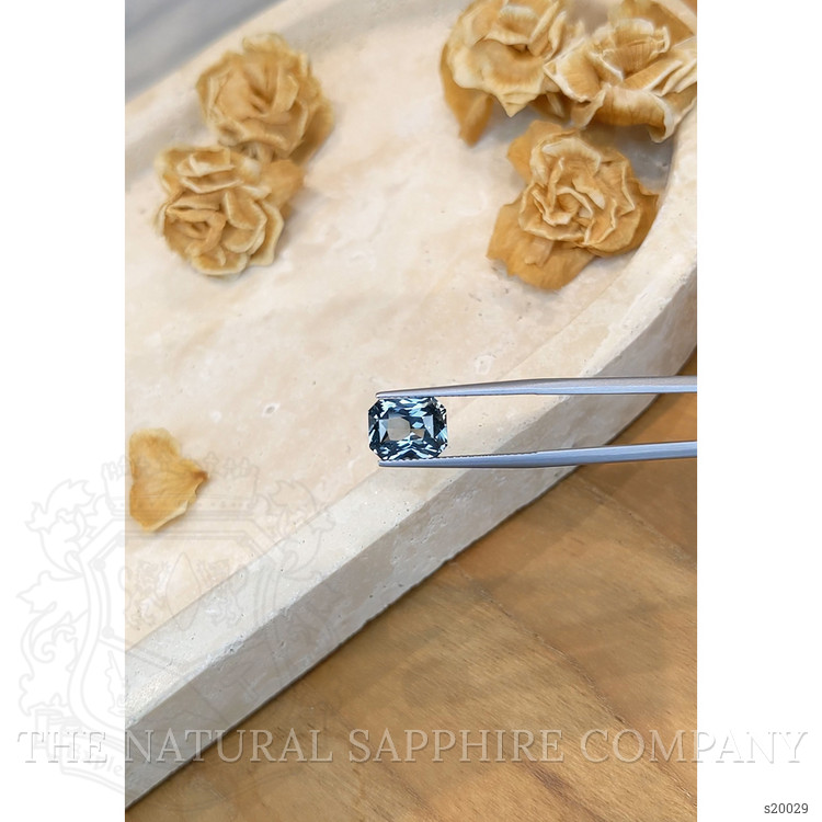 4.55 Ct. Greenish Blue Sapphire from Ceylon (Sri Lanka)