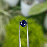 2.04 Ct. Blue Sapphire from Ceylon (Sri Lanka) Life Style