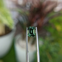 2.08 Ct. Sapphire from Madagascar Life Style