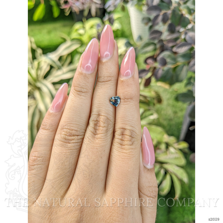 1.02 Ct. Bi Color Sapphire from Ceylon (Sri Lanka)