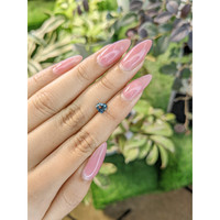 1.02 Ct. Bi Color Sapphire from Ceylon (Sri Lanka) Life Style