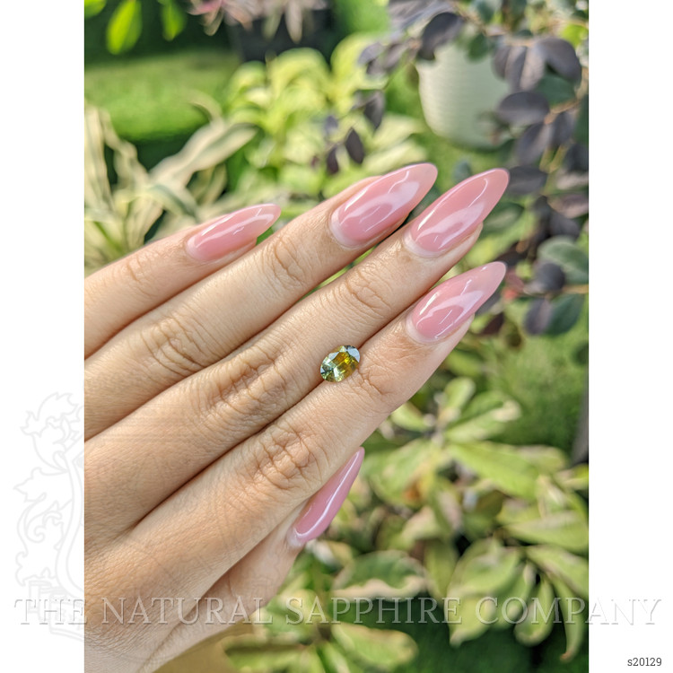 1.10 Ct. Bi Color Sapphire from Ceylon (Sri Lanka)