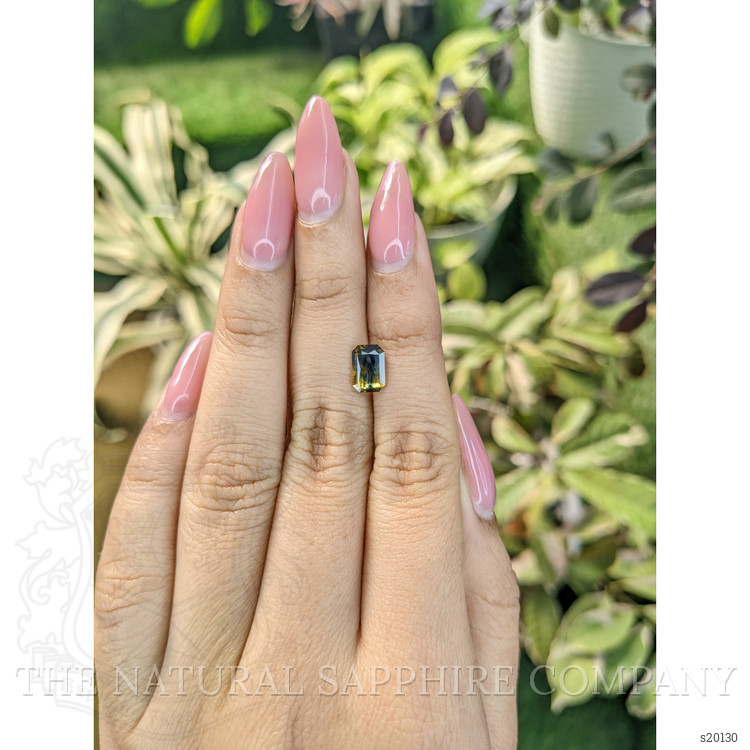 1.63 Ct. Bi Color Sapphire from Ceylon (Sri Lanka)