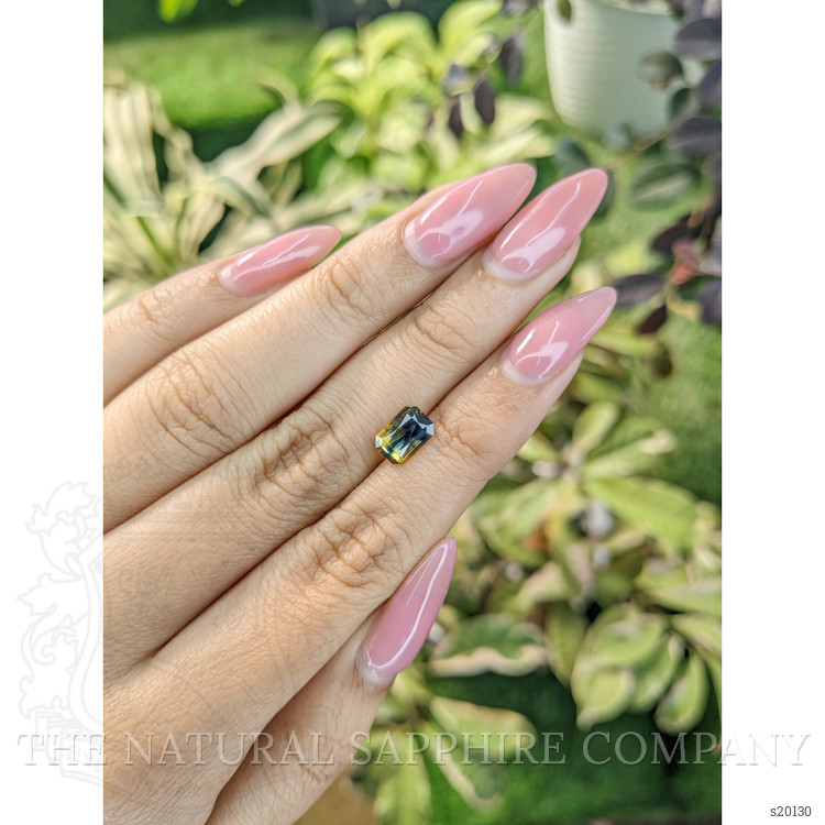 1.63 Ct. Bi Color Sapphire from Ceylon (Sri Lanka)